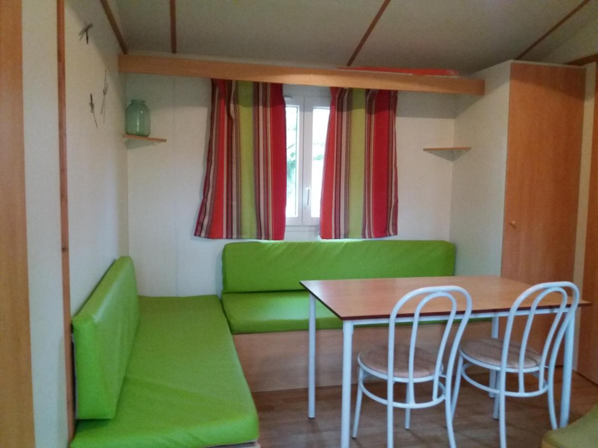 Camping Le Pont D'Allagnon Lempdes sur Allagnon المظهر الخارجي الصورة
