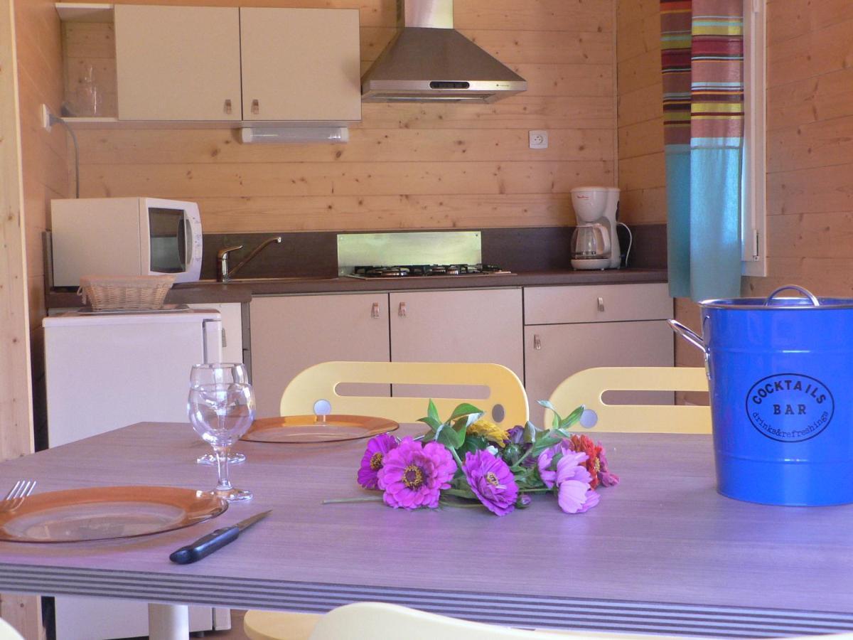 Camping Le Pont D'Allagnon Lempdes sur Allagnon المظهر الخارجي الصورة